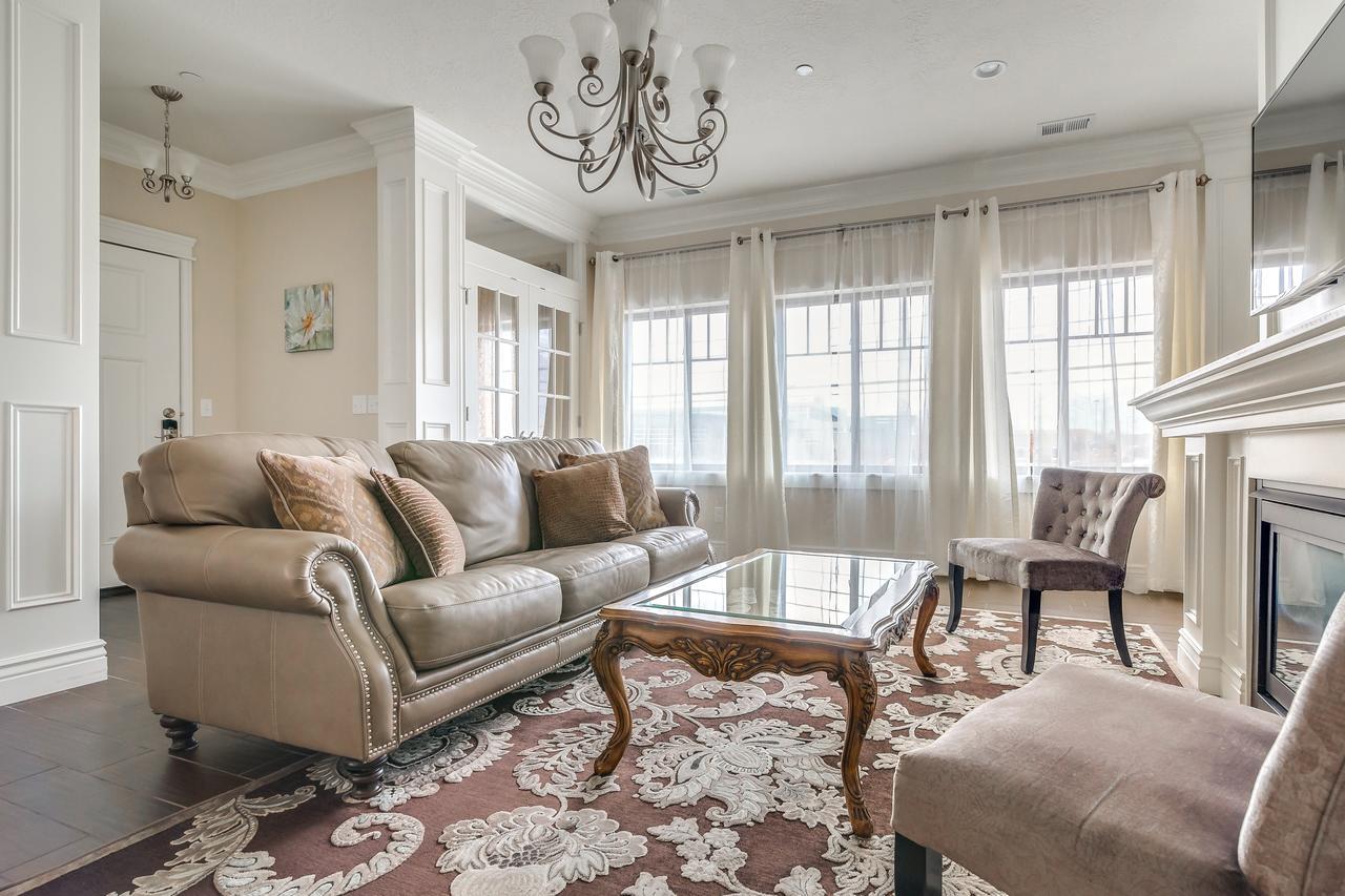 Aspenwood Manor Aparthotel Provo Bagian luar foto