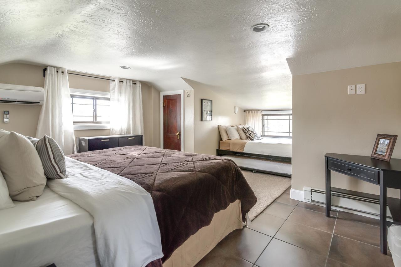 Aspenwood Manor Aparthotel Provo Bagian luar foto