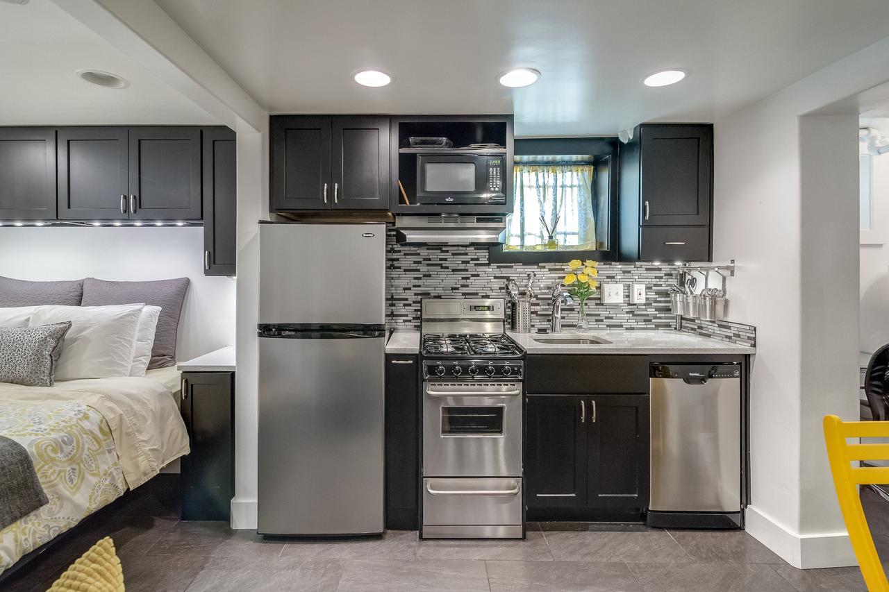 Aspenwood Manor Aparthotel Provo Bagian luar foto