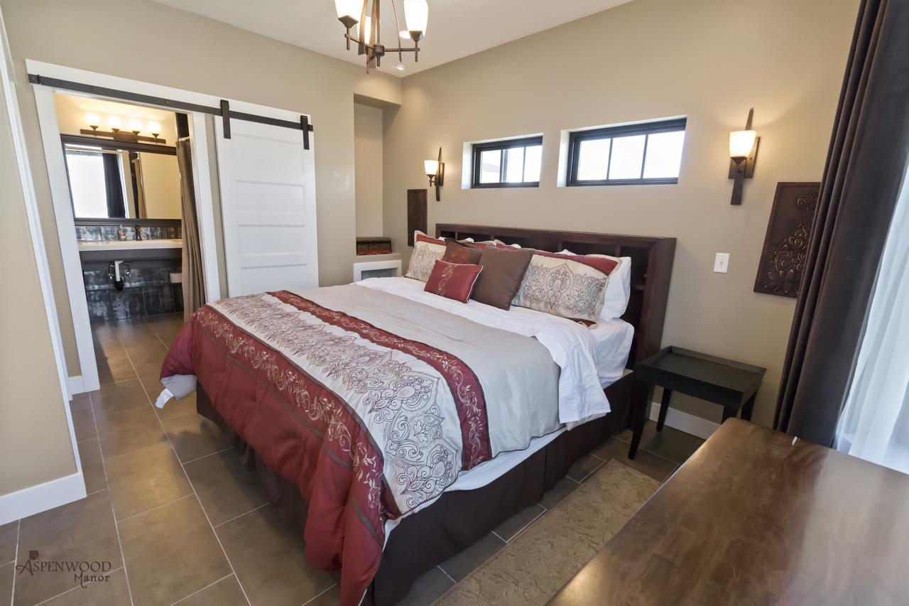 Aspenwood Manor Aparthotel Provo Bagian luar foto