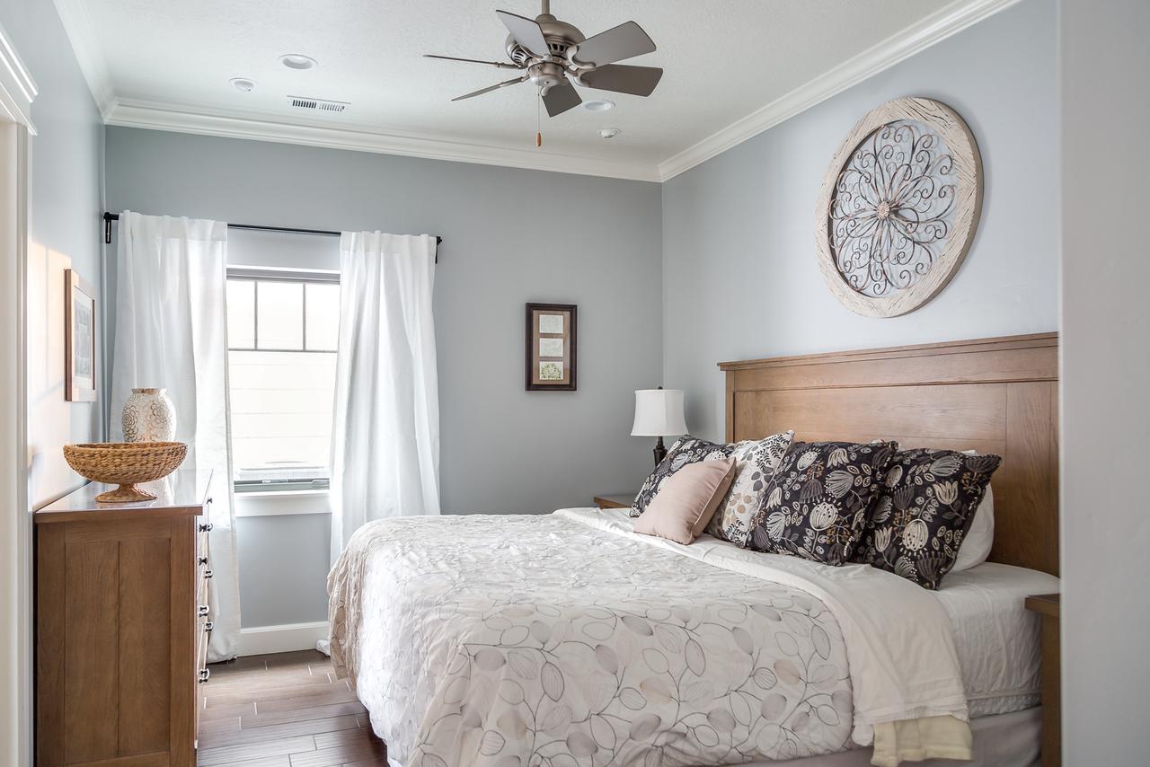 Aspenwood Manor Aparthotel Provo Bagian luar foto