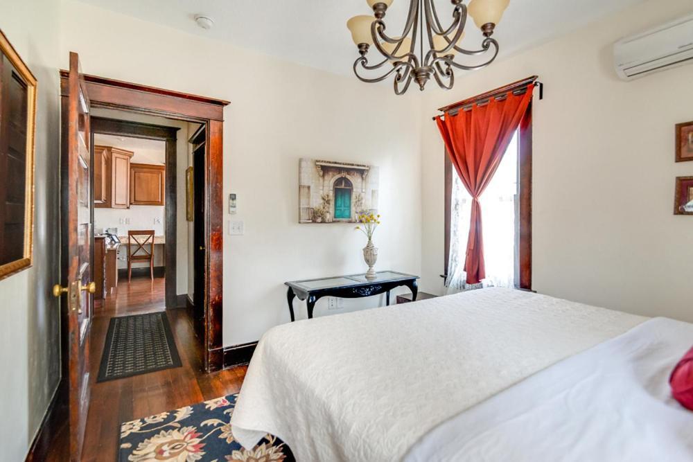 Aspenwood Manor Aparthotel Provo Bagian luar foto